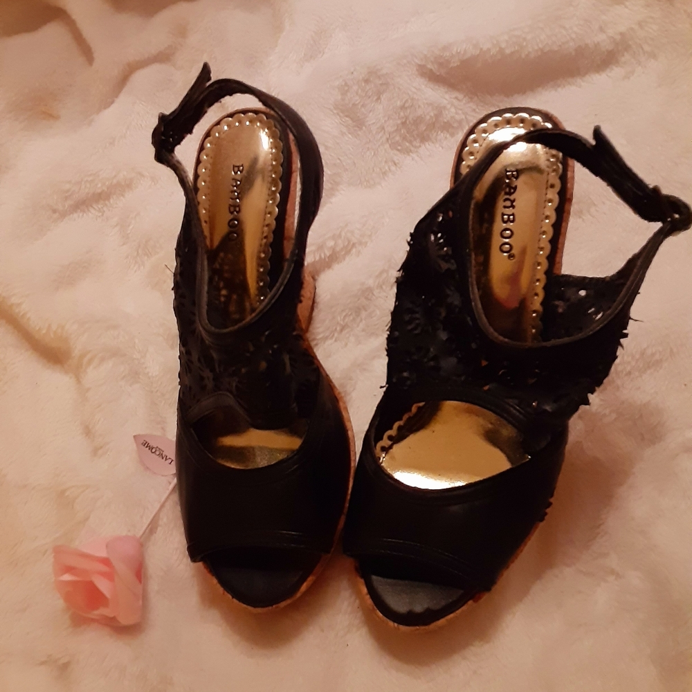 Black summer wedges